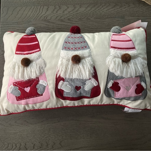 Valentine’s Day Gnome Pillow NWT - Picture 2 of 10